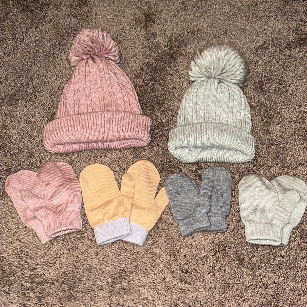 Baby/toddler girl beanie pompom hat & gloves bundle!